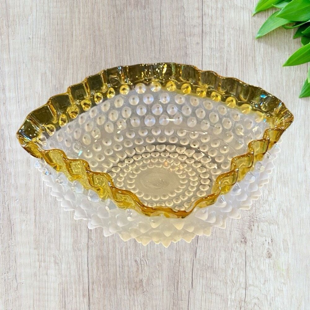 1886 Hobbs Brockunier Dew Drop 7.50 Square Bowl